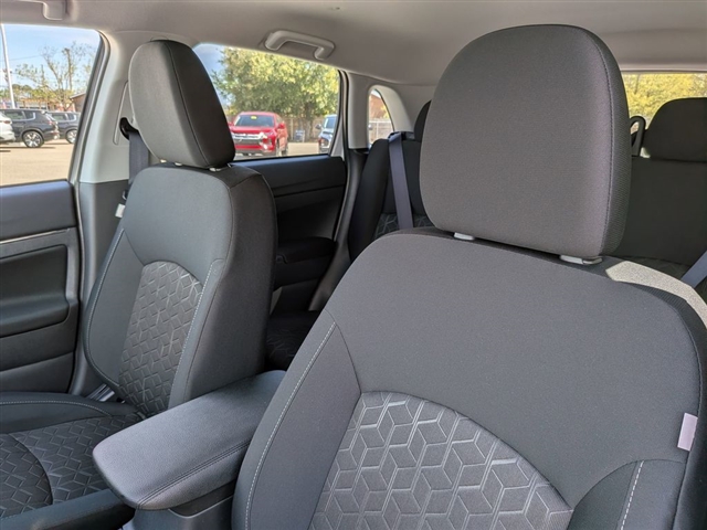 2026 Mitsubishi Outlander Sport SE:MI330340