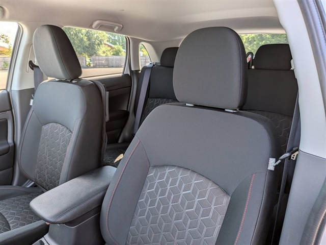 2026 Mitsubishi Outlander Sport SE:MI330480