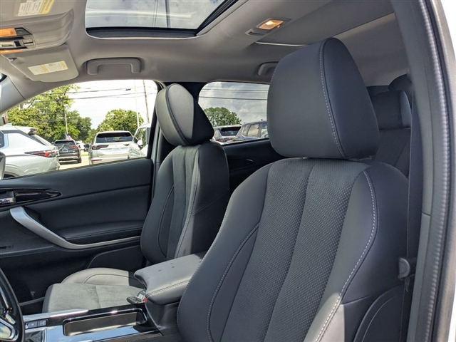 2025 Mitsubishi Eclipse Cross SEL:M241550