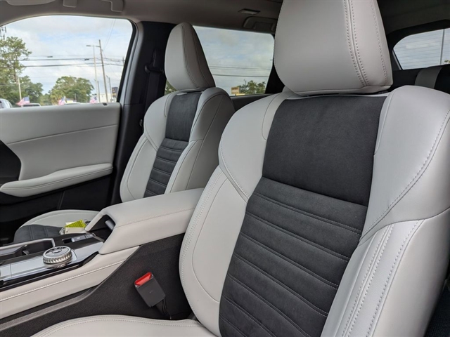 2025 Mitsubishi Outlander SE:MM39820