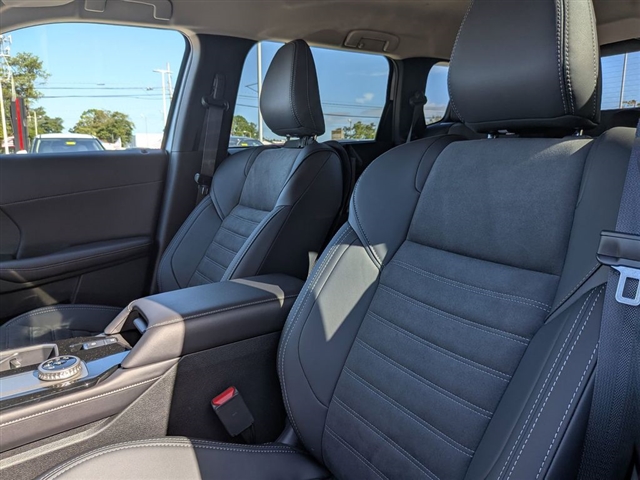 2025 Mitsubishi Outlander SE:MM39940