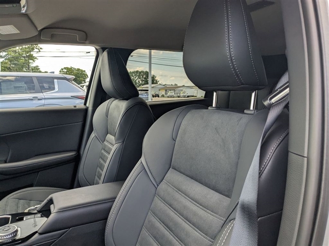 2025 Mitsubishi Outlander SE:MM39600