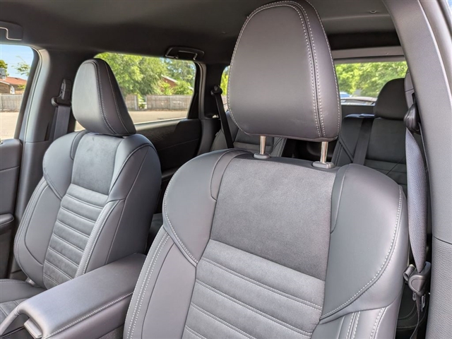 2026 Mitsubishi Outlander SE:MI30430