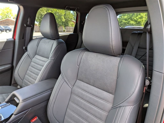 2026 Mitsubishi Outlander SE:MI30450