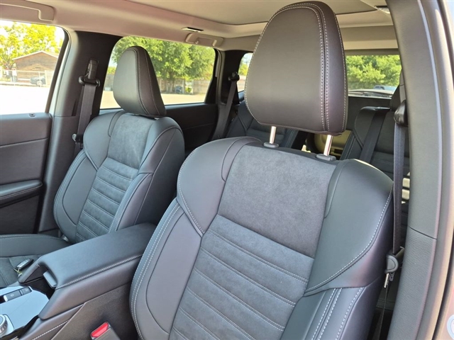 2026 Mitsubishi Outlander SE:MI30530
