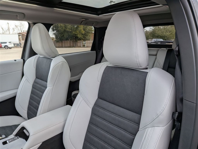 2026 Mitsubishi Outlander SE:MI30140