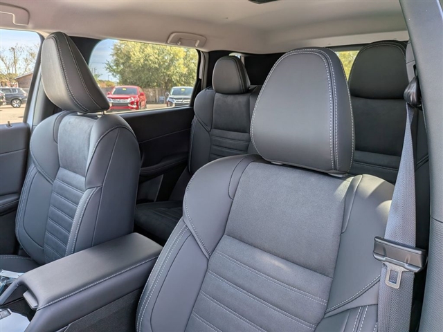 2026 Mitsubishi Outlander SE:MI30330