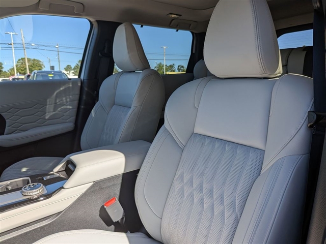 2025 Mitsubishi Outlander SEL:MM39860