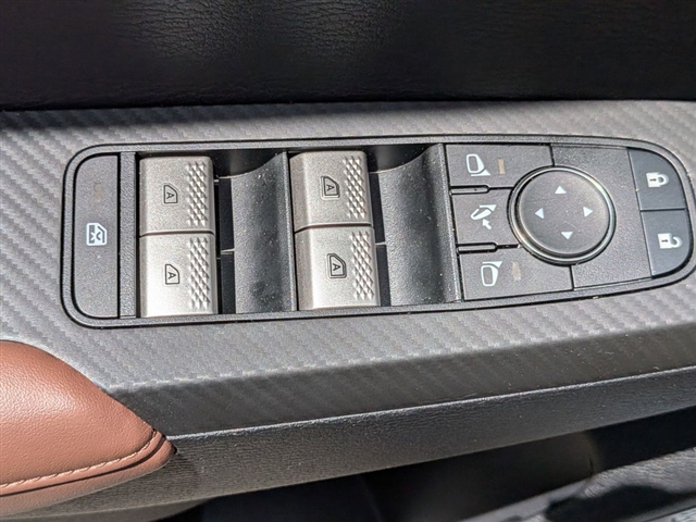 2025 Mitsubishi Outlander SEL:MU39520