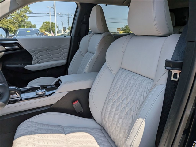 2025 Mitsubishi Outlander SEL:MM39710