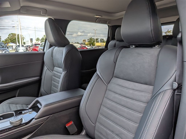 2025 Mitsubishi Outlander Trail Edition:MM39980