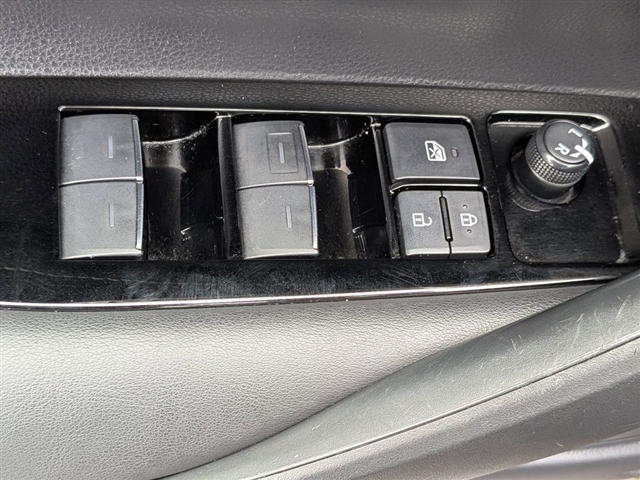 2022 Toyota Corolla Hatchback SE:01820UU