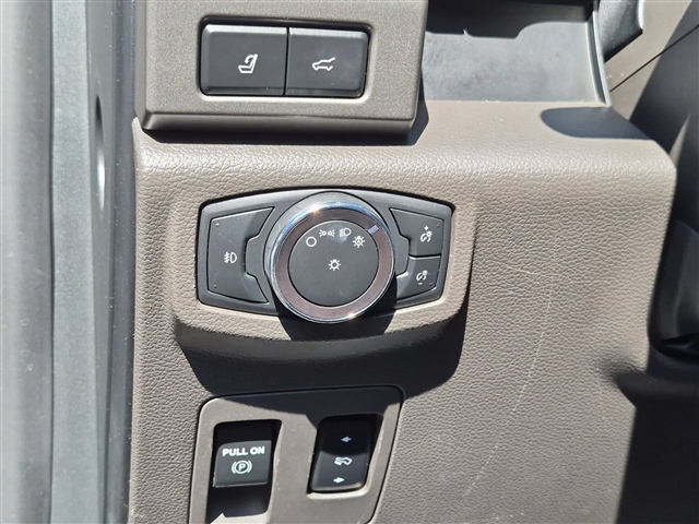 2019 Ford Expedition XLT:02600UU