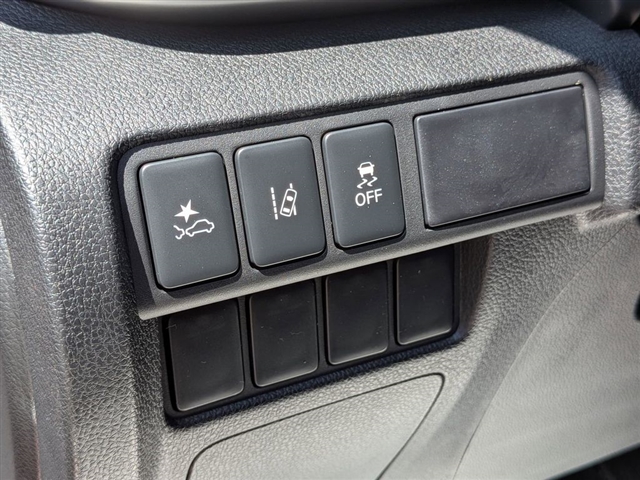 2025 Mitsubishi Eclipse Cross LE:M241570