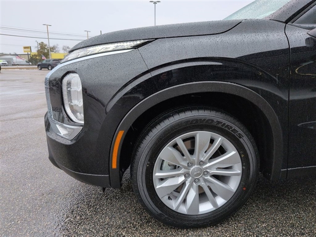 2026 Mitsubishi Outlander ES:MI30180