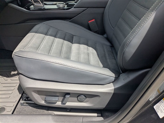 2025 Mitsubishi Outlander SE:MM39590