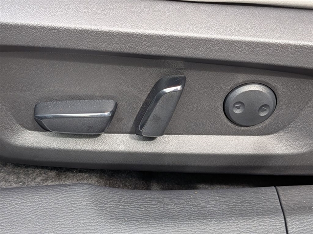 2026 Mitsubishi Outlander SE:MI30270