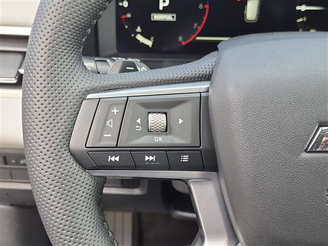 2026 Mitsubishi Outlander SE:MI30620