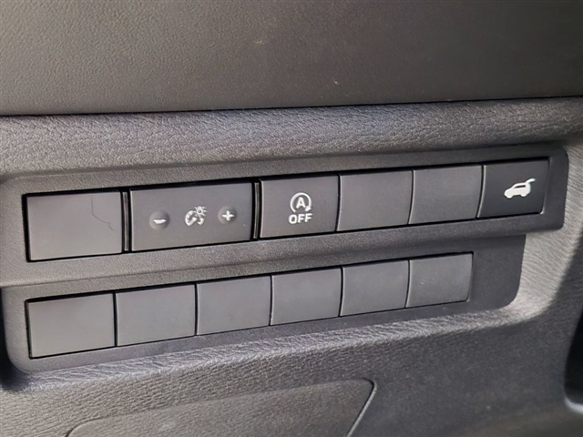 2026 Mitsubishi Outlander SE:MI30500