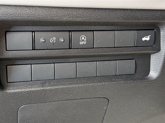 2026 Mitsubishi Outlander SE:MI30390