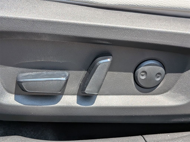 2025 Mitsubishi Outlander SEL:MM39710