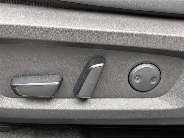 2026 Mitsubishi Outlander SE:MI130120