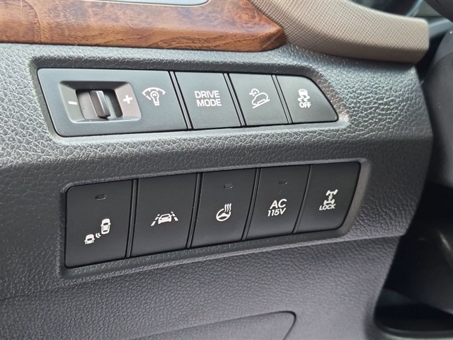 2019 Hyundai SANTA FE XL Limited Ultimate:02410UU