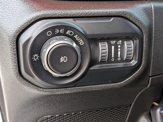 2018 Jeep Wrangler Unlimited Sport:02133U