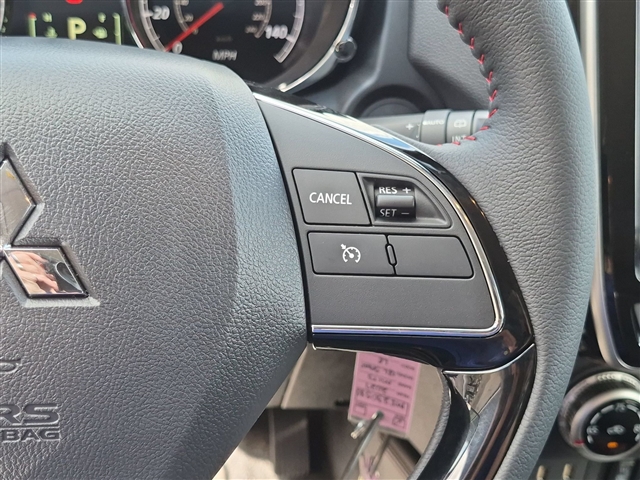 2027 Mitsubishi Outlander Sport LE:MI230580