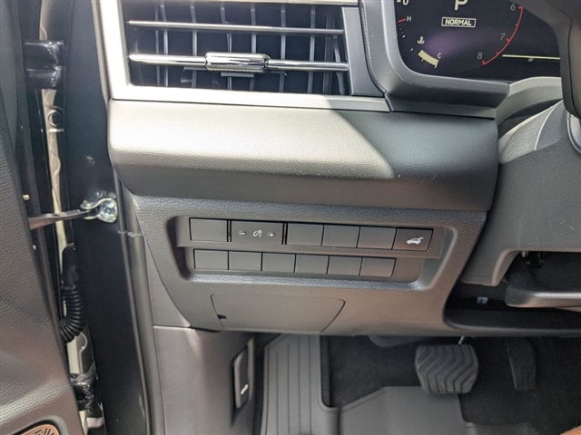 2025 Mitsubishi Outlander SE:MM39590