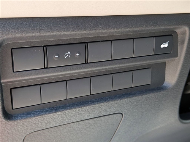 2025 Mitsubishi Outlander SE:MM39700