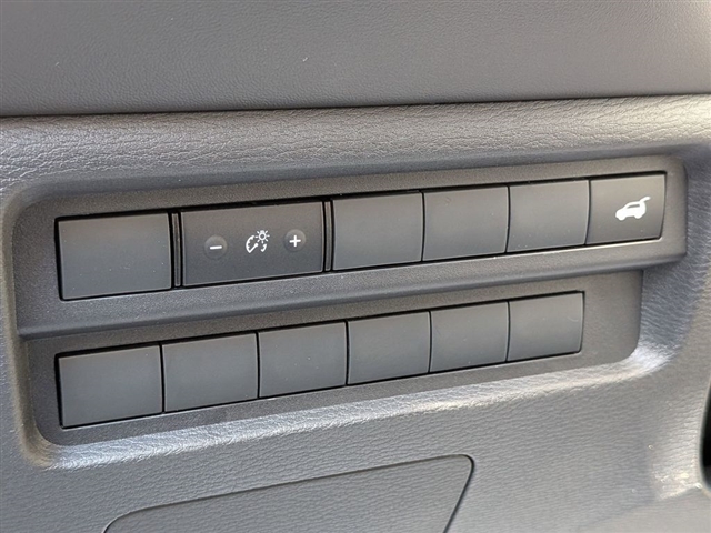 2025 Mitsubishi Outlander SE:MM39940