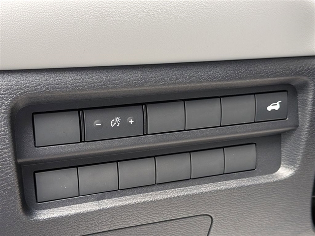 2025 Mitsubishi Outlander SE:MM39850