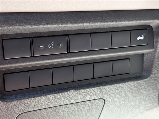 2025 Mitsubishi Outlander SE:MM39870