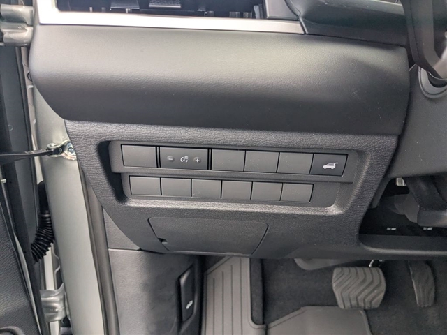 2025 Mitsubishi Outlander SE:MM39600