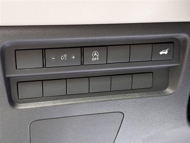 2026 Mitsubishi Outlander SE:MI30270