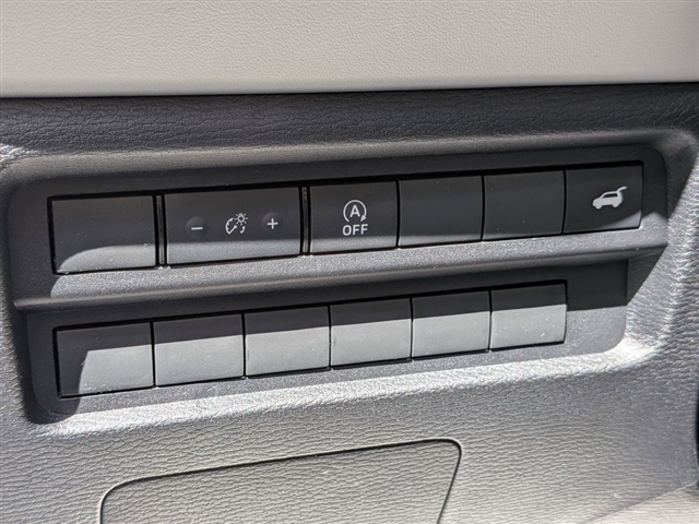 2026 Mitsubishi Outlander SE:MI30280