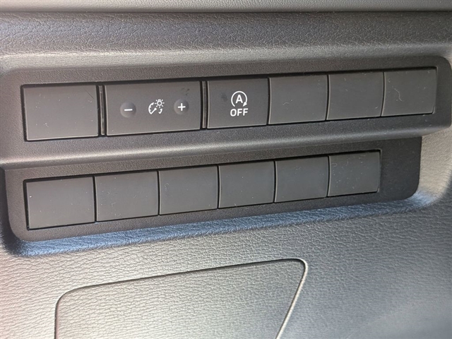 2026 Mitsubishi Outlander SE:MI30450