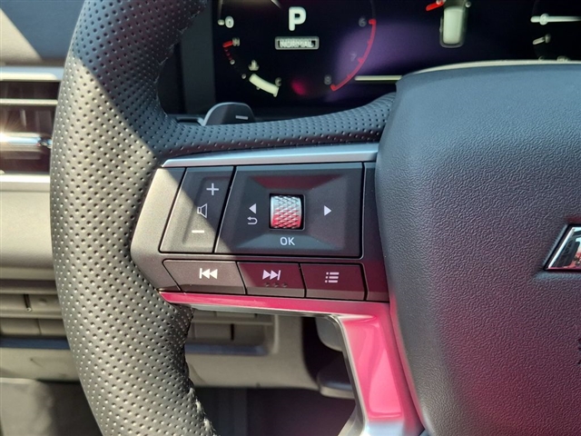 2026 Mitsubishi Outlander SE:MI30530