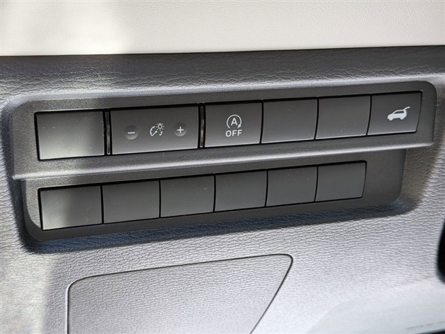 2026 Mitsubishi Outlander SE:MI30290