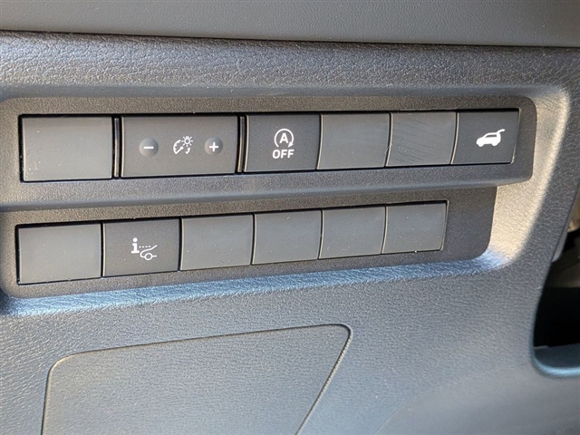 2026 Mitsubishi Outlander Black Edition:MI30460