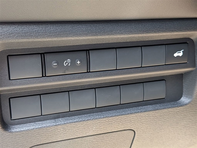 2025 Mitsubishi Outlander Trail Edition:MM139780