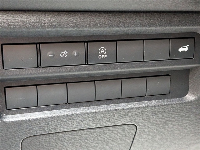 2026 Mitsubishi Outlander SE:MI130110