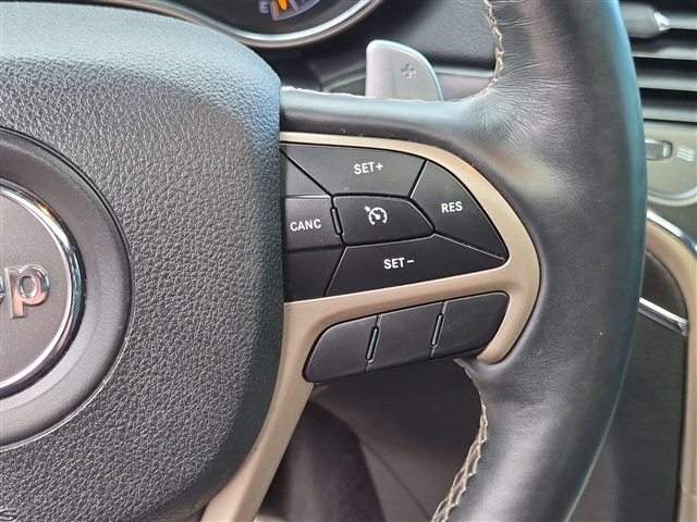 2017 Jeep Grand Cherokee Limited:02620UU