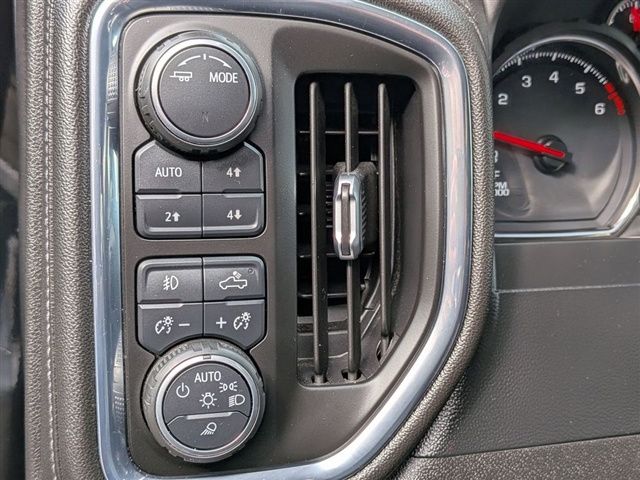 2020 Chevrolet Silverado 1500 LT Trail Boss:02070UU