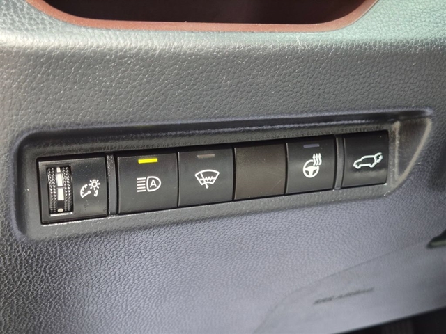 2020 Toyota RAV4 Limited:02570UU
