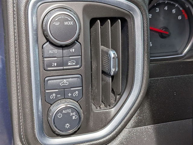 2020 Chevrolet Silverado 1500 LT:02200UU