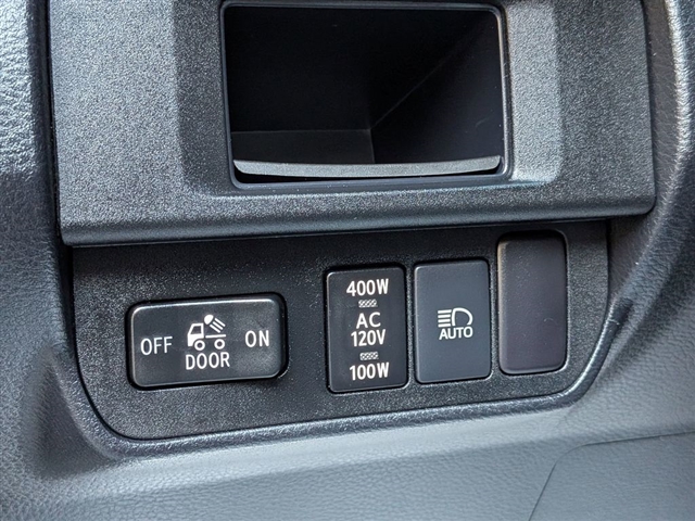 2018 Toyota Tacoma TRD Off-Road:02030UU