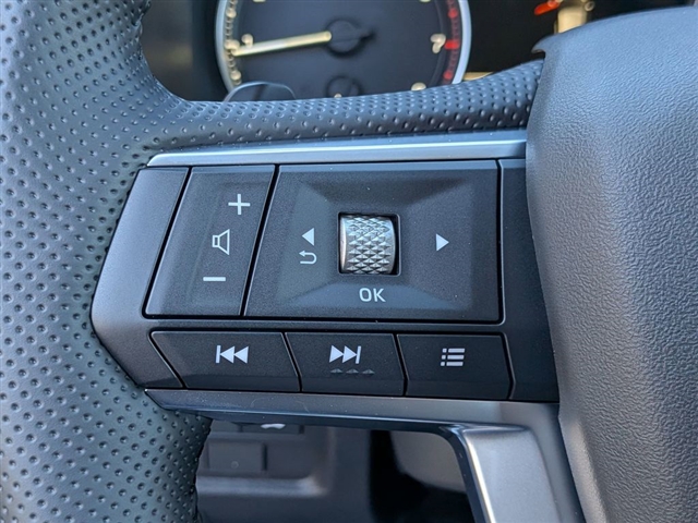 2025 Mitsubishi Outlander SE:MI30020