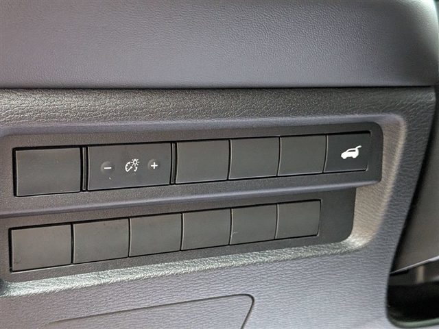 2024 Mitsubishi Outlander SE:30283N
